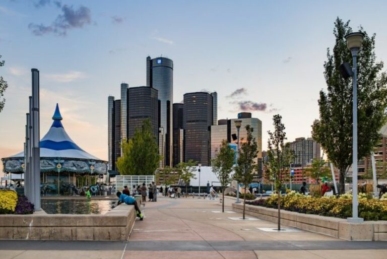 Outdoor Spaces in Detroit