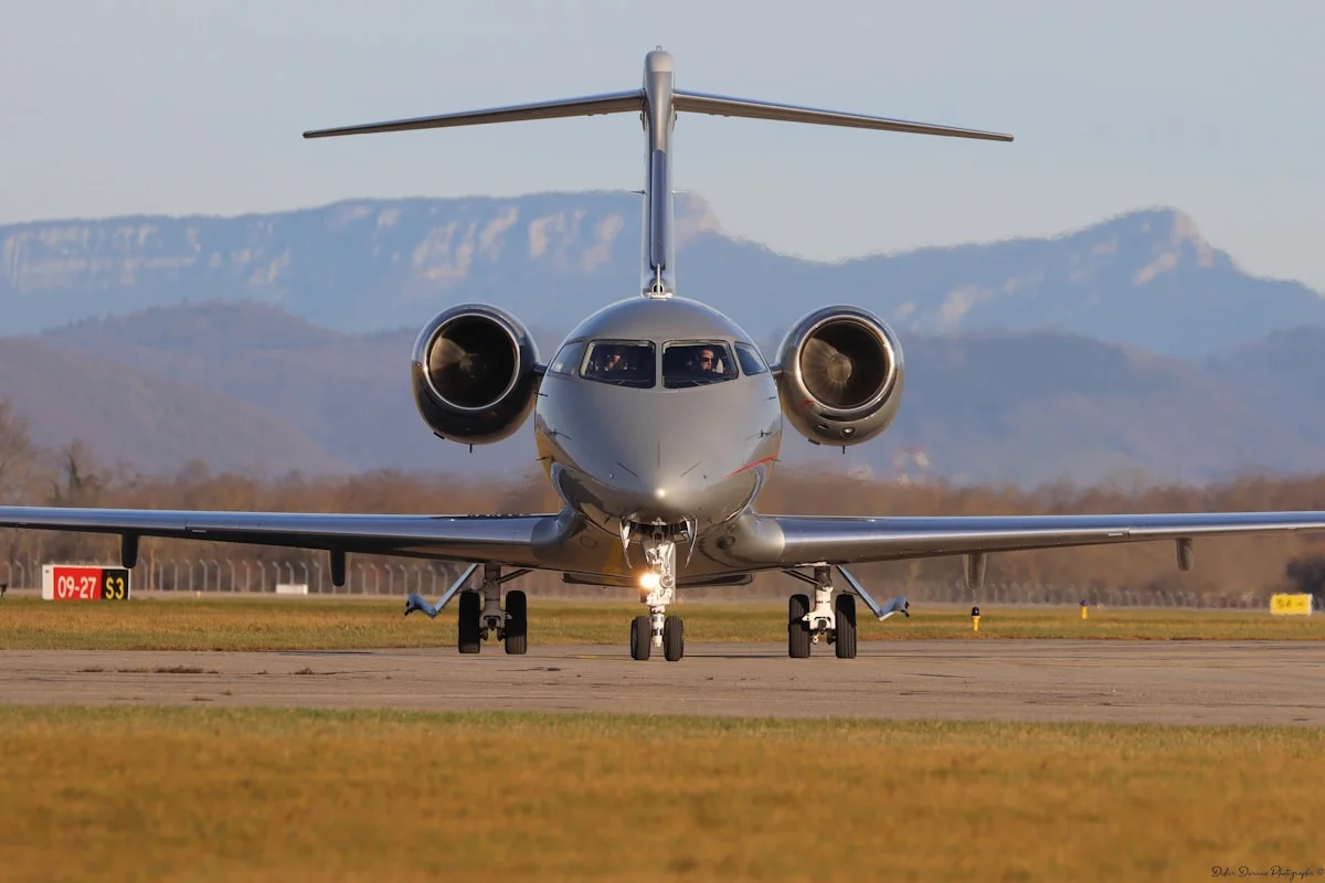 how much does a private jet charter cost - None