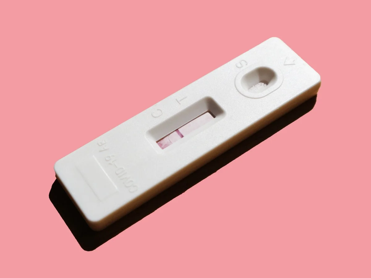 how to use pregnancy test strip - None